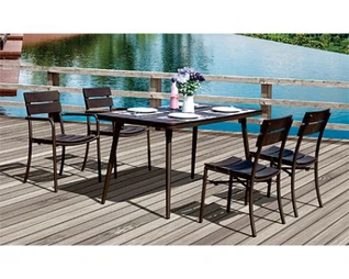 Rechthoekige eettafel voor buiten